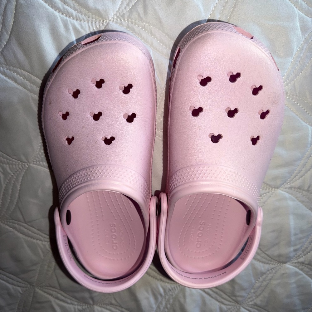 Disney crocs size 8